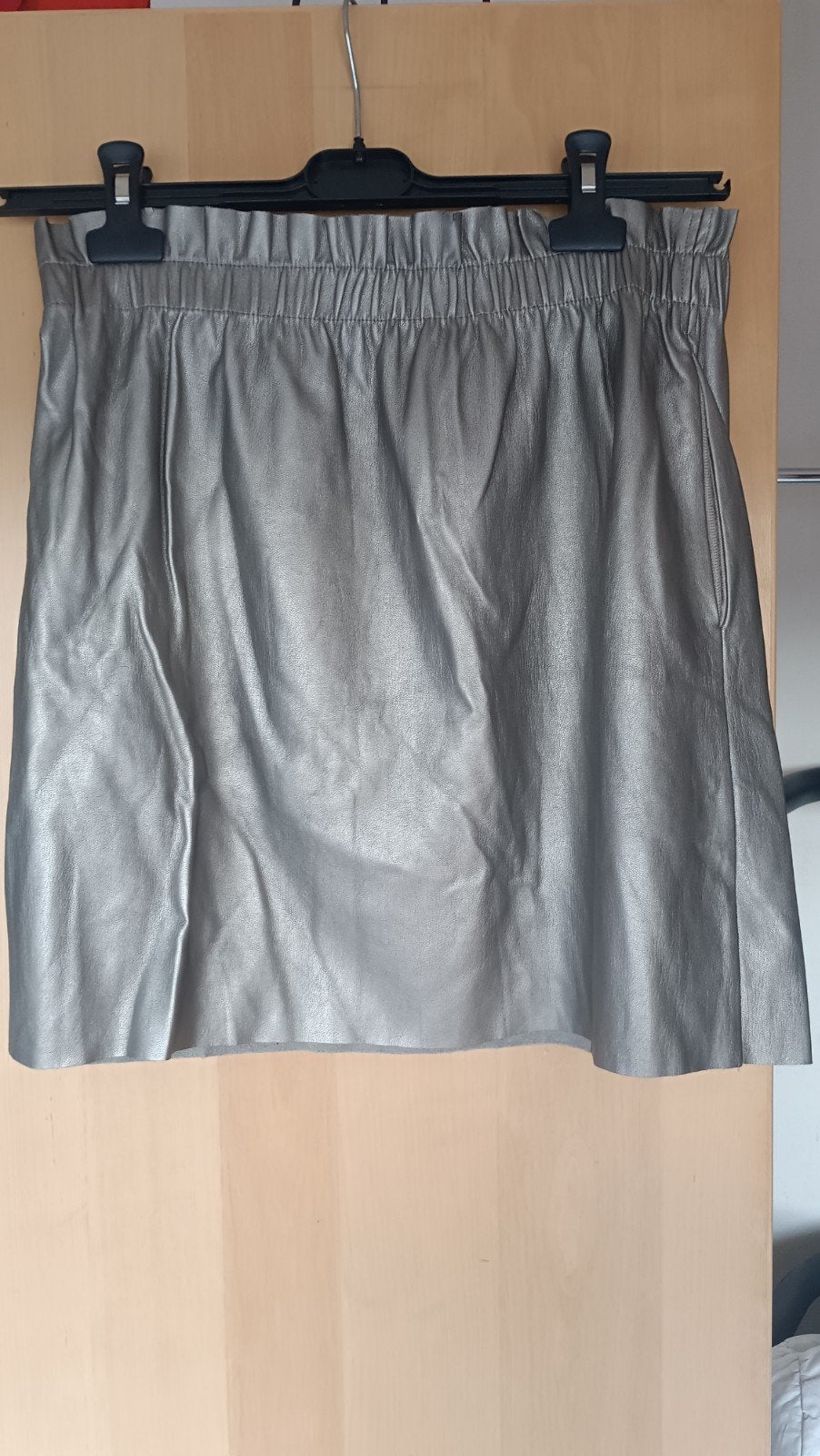 Mini-jupe, en faux cuir, couleur metalique* Zara knit * M, Kleding | Dames, Maat 38/40 (M), Ophalen of Verzenden, Zara Knit, Gedragen