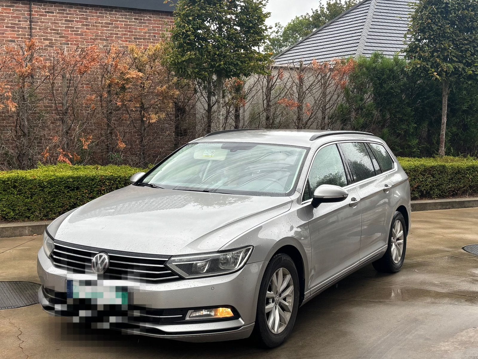 VOLKSWAGEN PASSAT 1.6DIESEL 2015 EURO6B 238.000KM, Navigatiesysteem, Stof, 5 deurs, Particulier