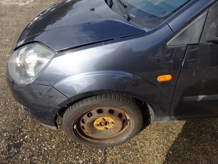 Aile avant gauche d'un Ford Fiesta (SEA GREY), -, 3 mois de garantie, -, -