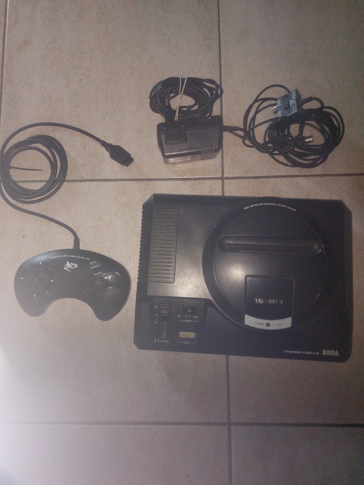 Sega megadrive 2 met of zonder games., Mega Drive, Ophalen of Verzenden, Met 1 controller, Gebruikt