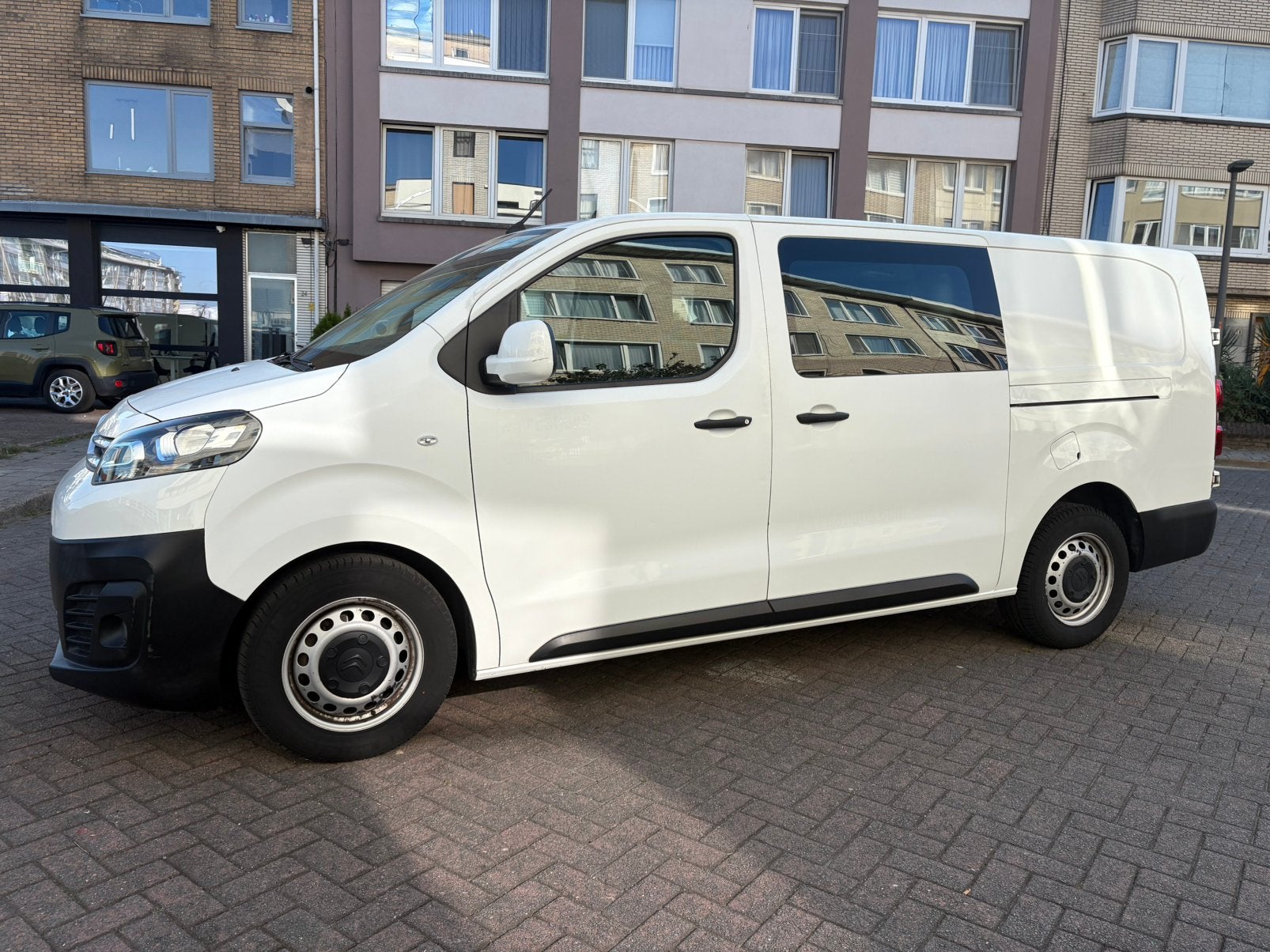 Citroen Jumpy 2.0 Diesel euro 6 dubbel cabine 6 personen, Auto's, Citroën, 90 kW, Stof, 4 cilinders, Navigatiesysteem