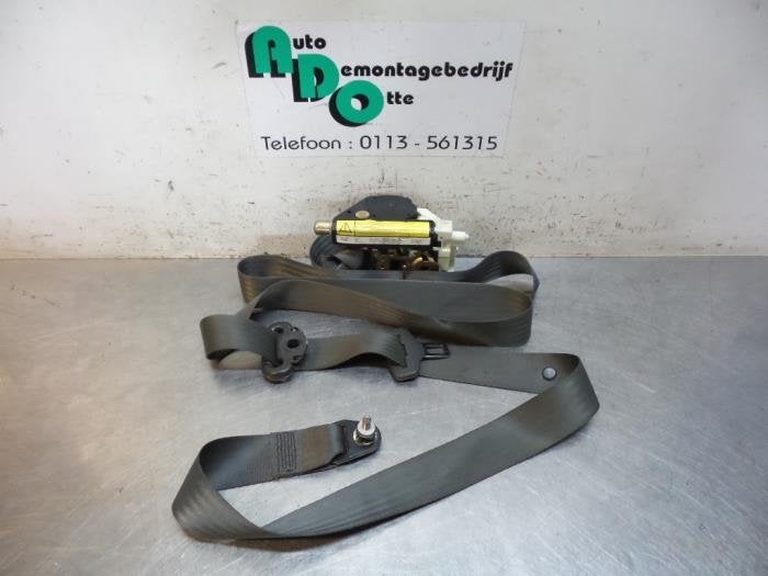 Ceinture de sécurité avant droite d'un Fiat Punto (Punto 9, -, Utilisé, Fiat, -