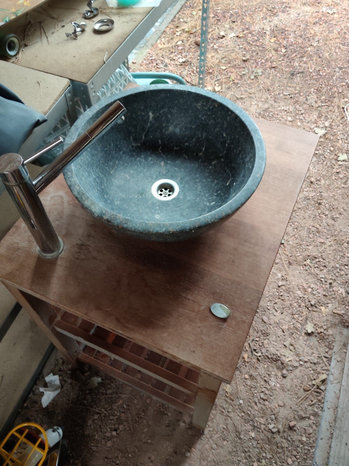 Lavabo zwart met kast en kraan, zo meenemen. Badkamermeubel, Ophalen