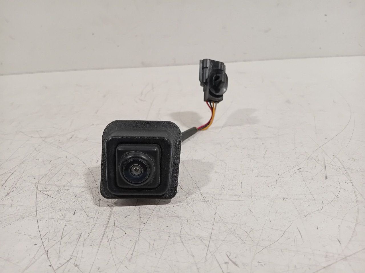Camera achter Renault Scénic, Onderdelen@venauto.nl, Van der Ven Autorecycling B.V., Ettenseweg 76, 4706 PB Roosendaal, The Netherlands