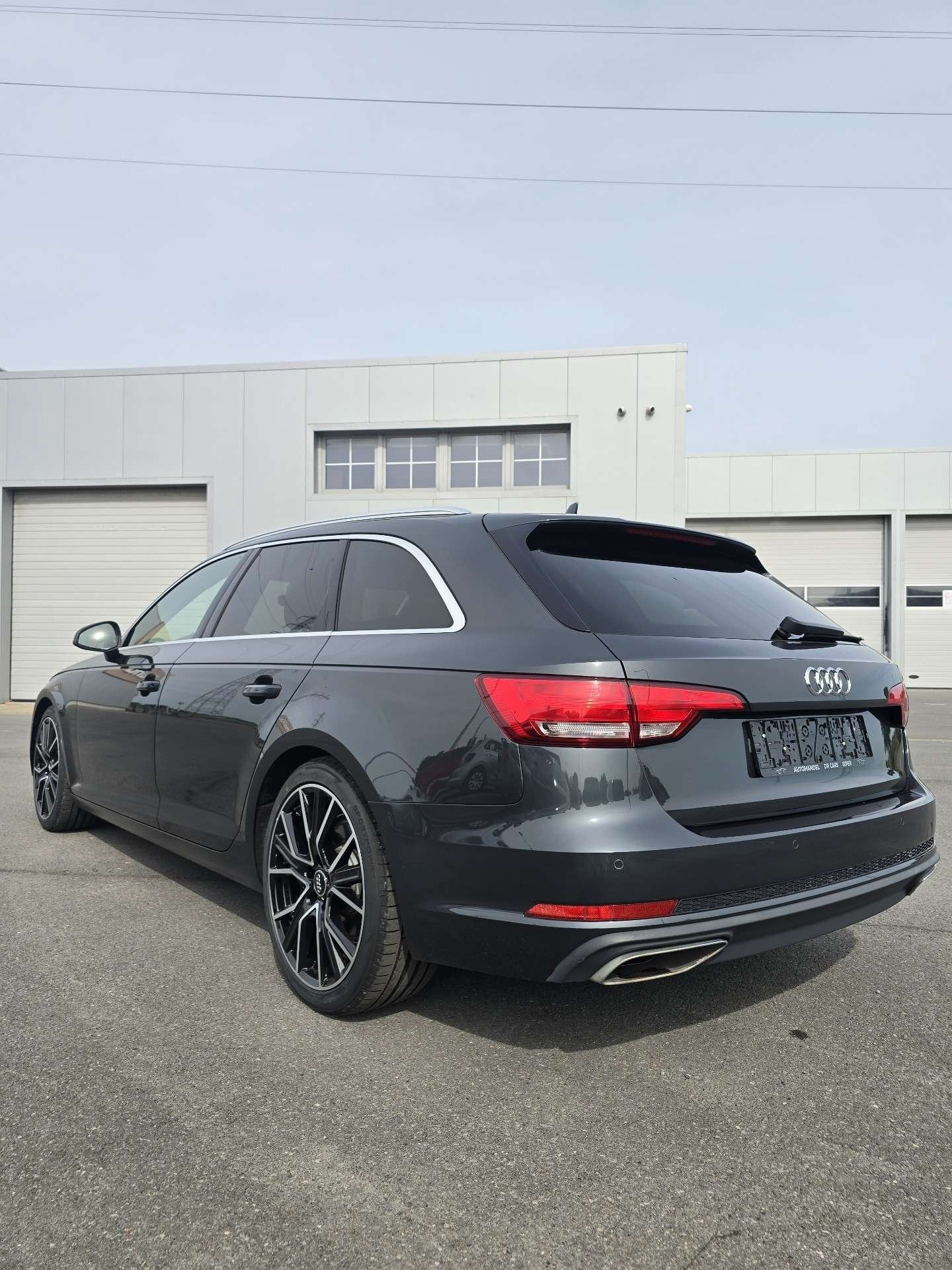 Audi A4 A4 Avant 35 TFSI Advanced S tronic, Auto's, Automaat, Dealer onderhouden, Stof, Gebruikt