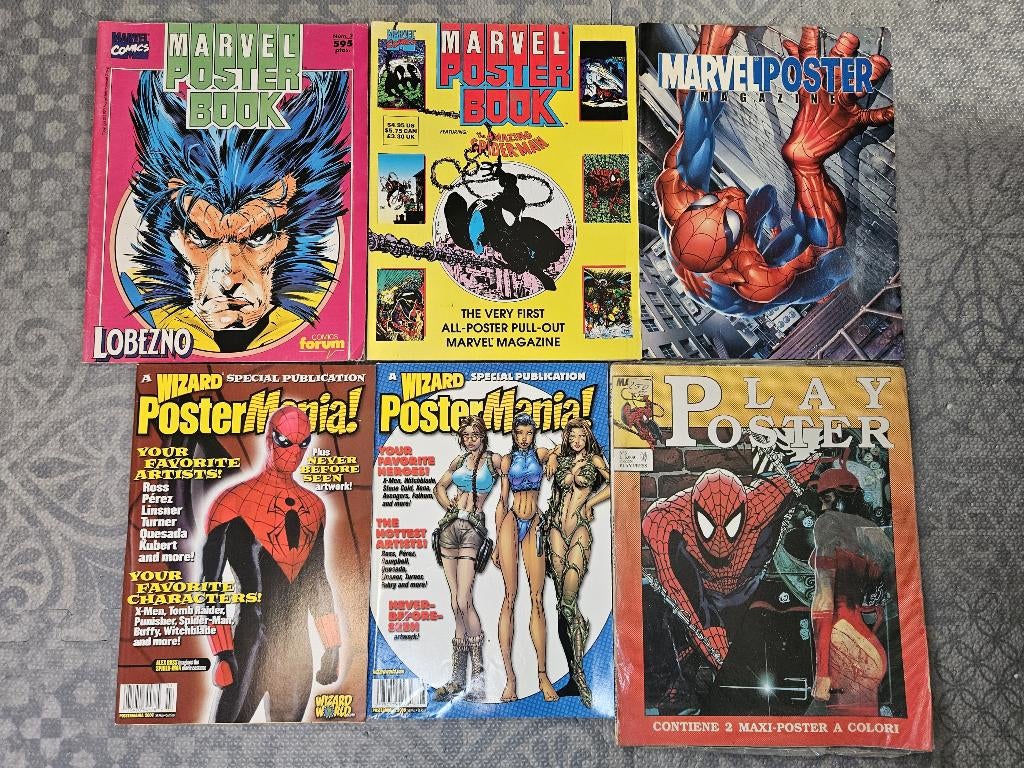7 livres posters univers comic books (principalement Marvel), Plusieurs comics, Enlèvement ou Envoi, Comme neuf