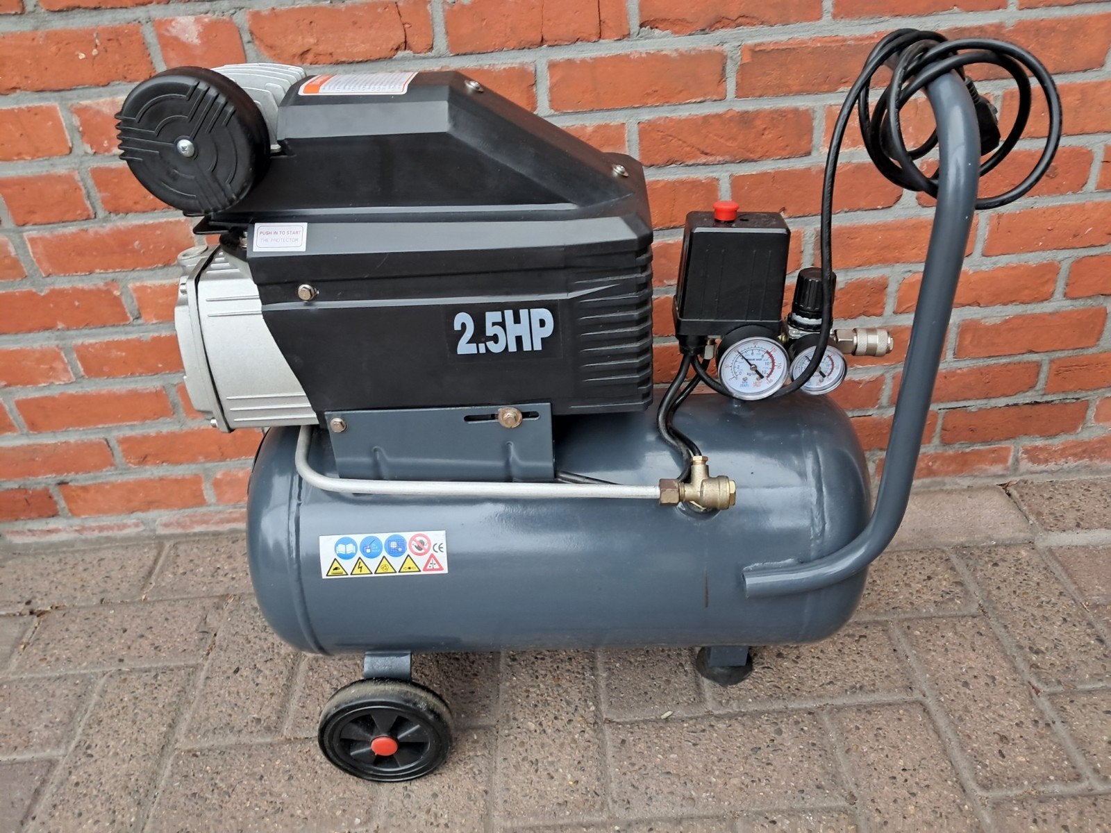 compressor Bouger 2.5pk zie foto s, Ophalen, 6 tot 10 bar, Zo goed als nieuw, 200 tot 400 liter/min