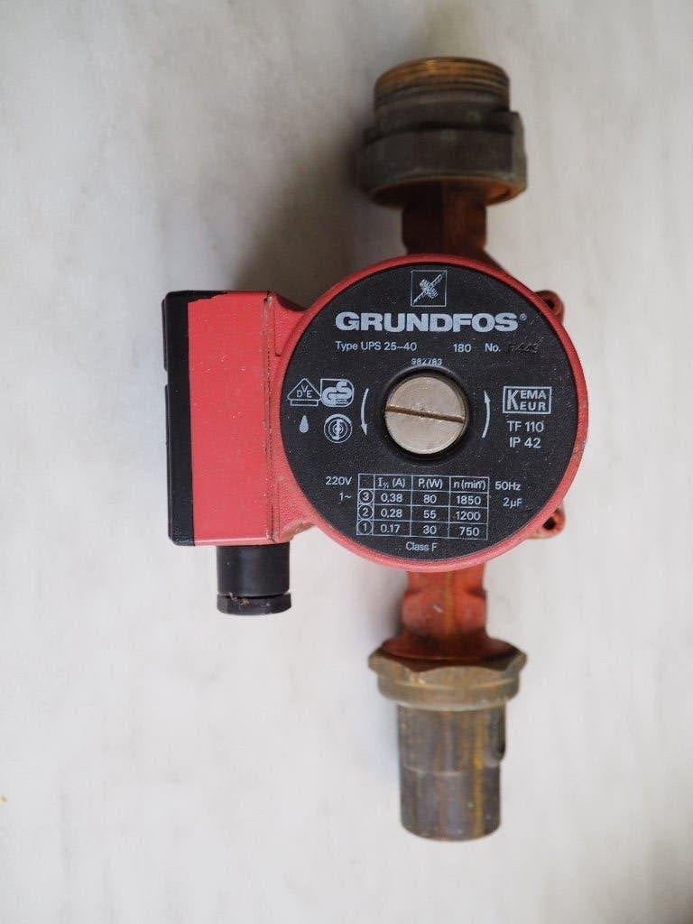 Circulateur DANFOSS UPS 25-40  N 180, Bricolage & Construction, Enlèvement ou Envoi, Comme neuf, Chaudière CC ou Chaudière combinée