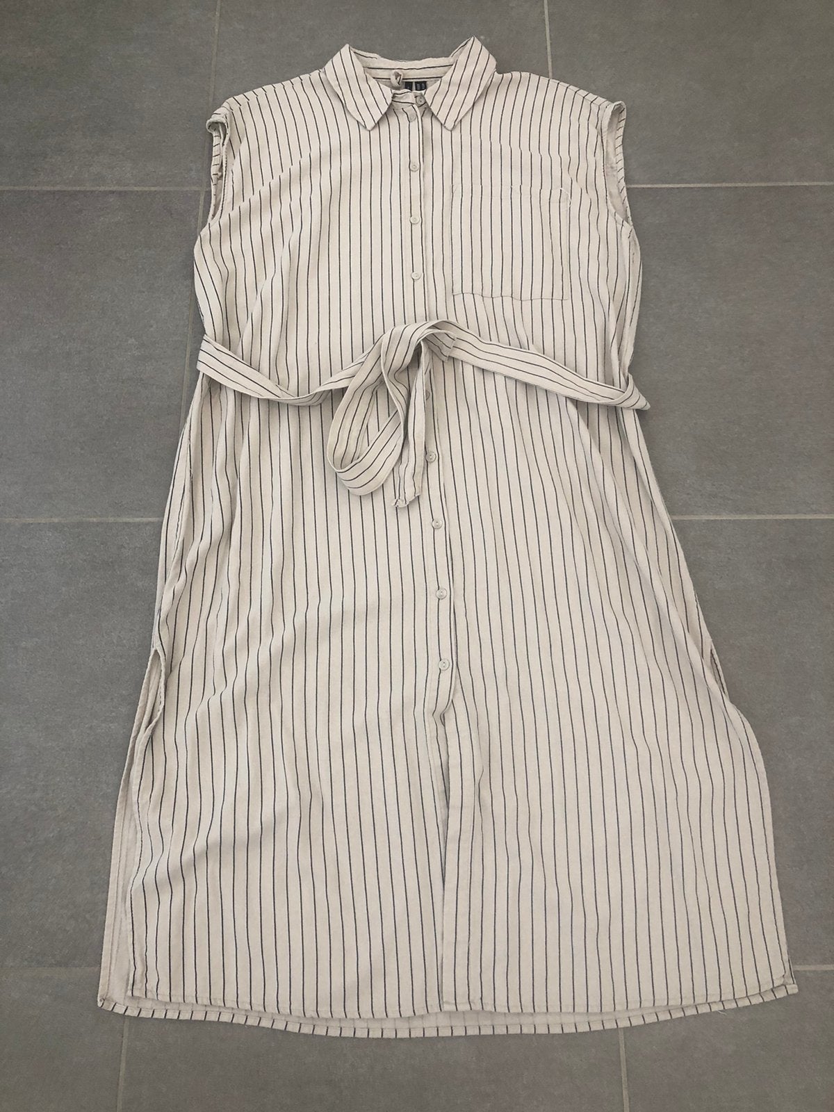 Kleedje Vero Moda, maat XL, Vêtements | Femmes, Robes, Enlèvement ou Envoi, Comme neuf, Taille 46/48 (XL) ou plus grande