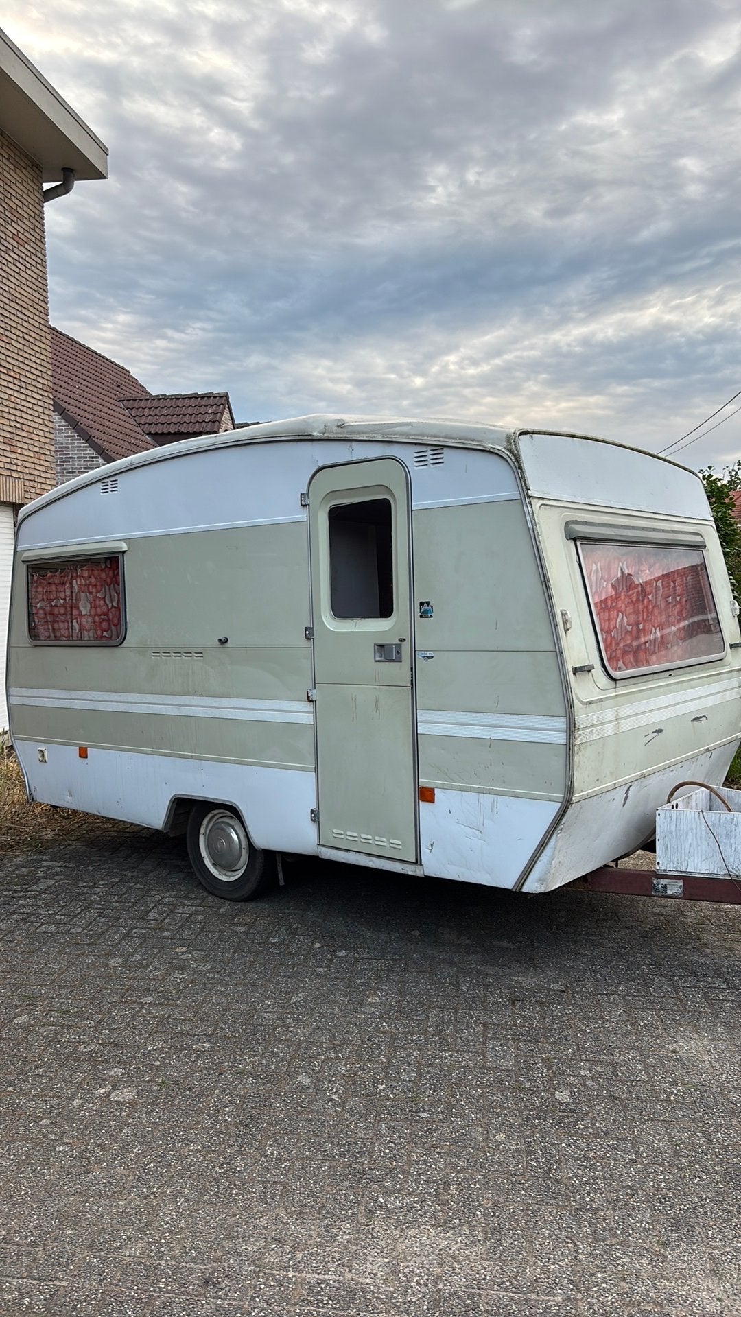 Caravan te renoveren, Twee personen