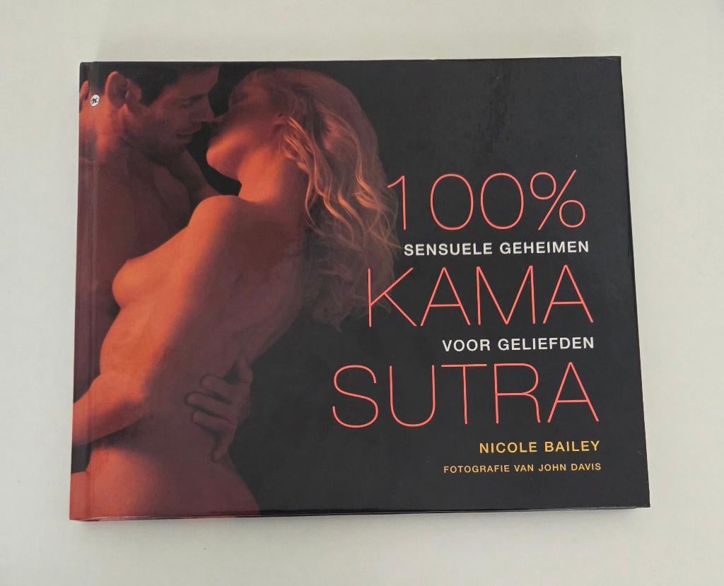 100% kama sutra van Nicole Bailey, Boeken, Kunst en Cultuur | Fotografie en Design, Nicole Bailey, Ophalen of Verzenden, Zo goed als nieuw
