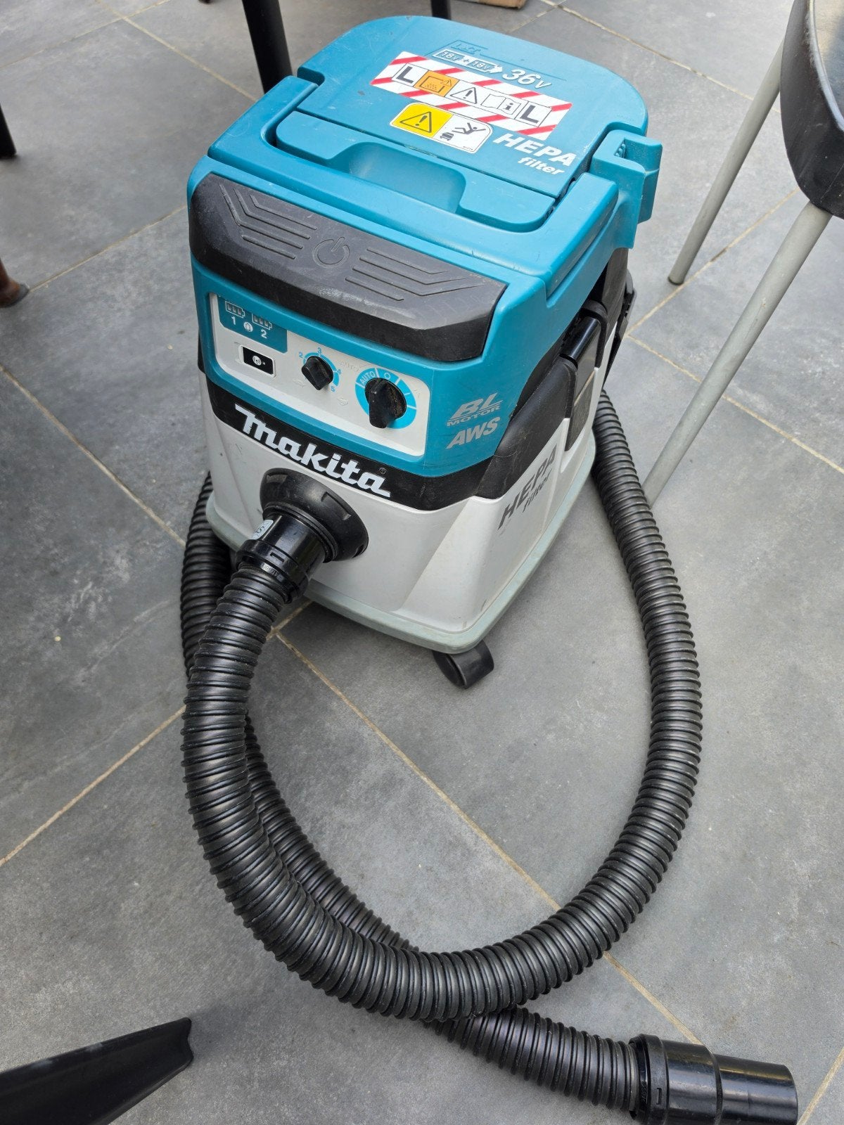 makita stofzuiger op accu, Doe-het-zelf en Bouw, Ophalen