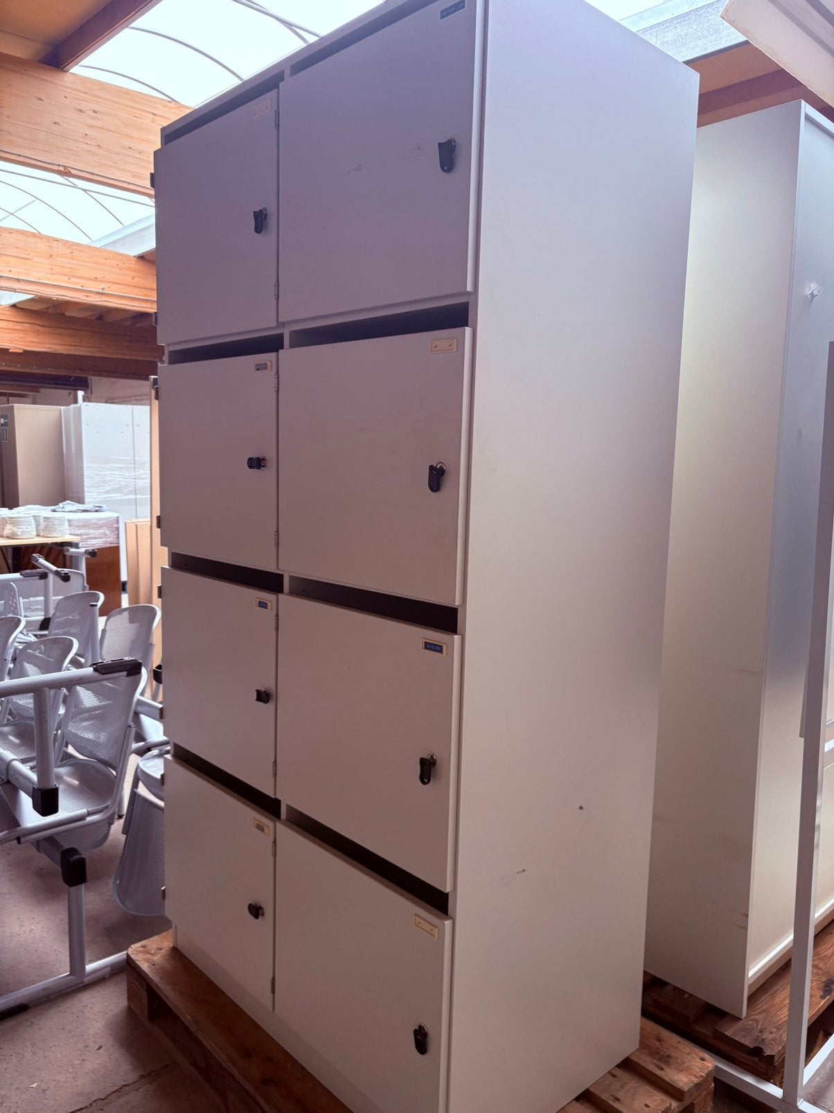Lockers, Enlèvement, Comme neuf
