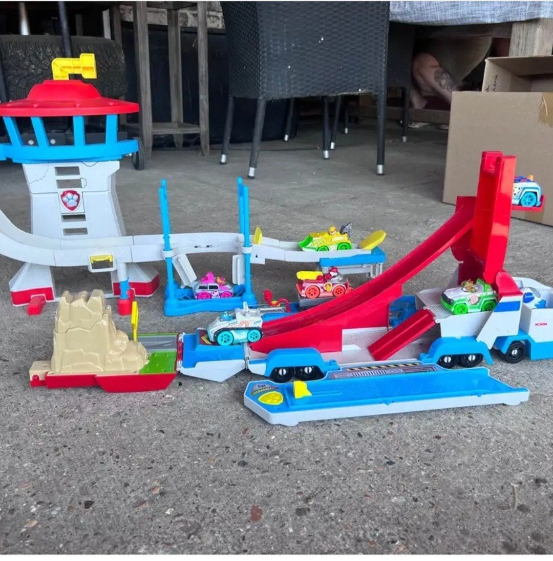 Paw patrol kleine ijzeren auto's, Enlèvement