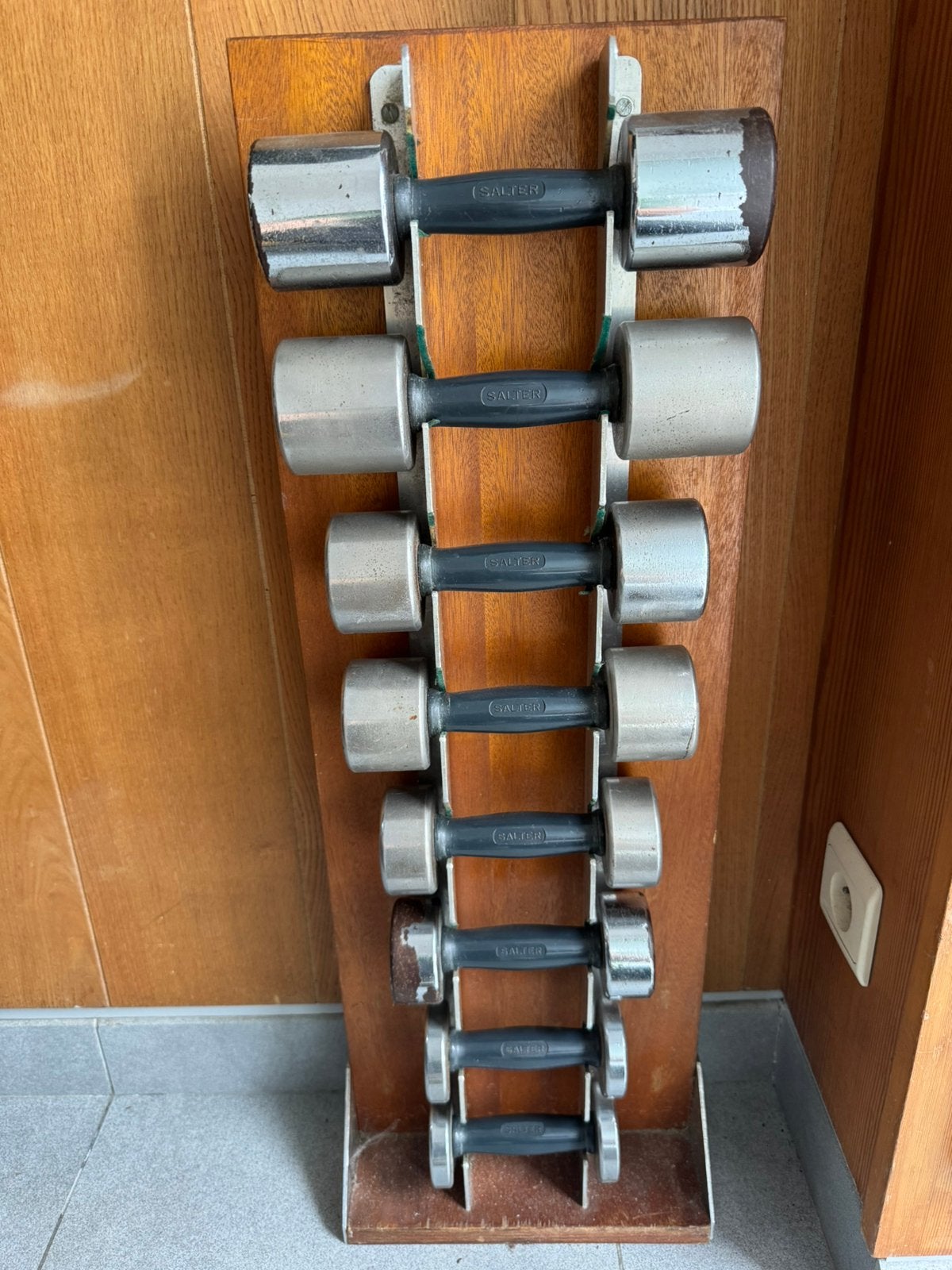 Ensemble d’haltères Vintage Salter et support en bois 1/7 kg, Ophalen, Zo goed als nieuw