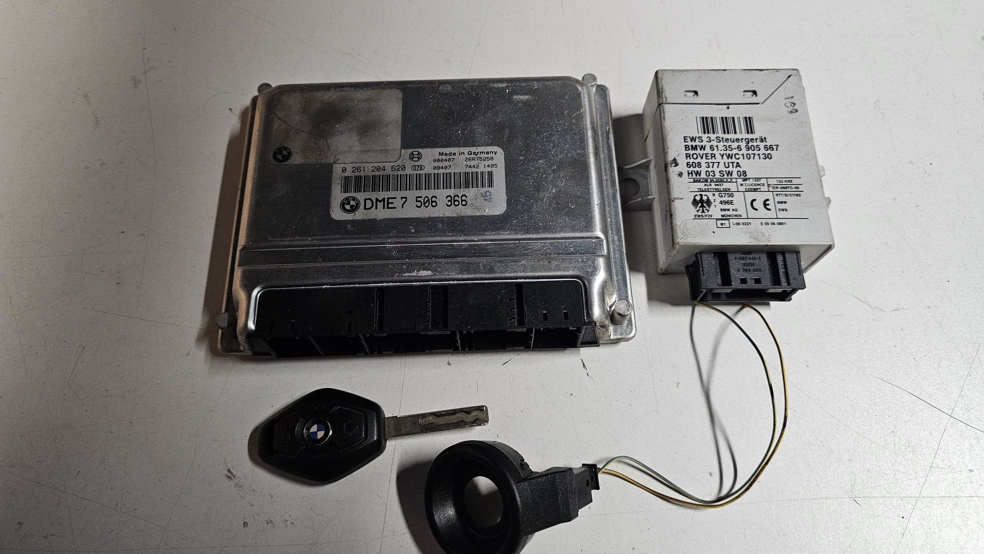 Startset Contactslot + ECU EWS BMW X5 E53 M62 4.4 1214750636, -, Origine de la pièce connue, Utilisé, -