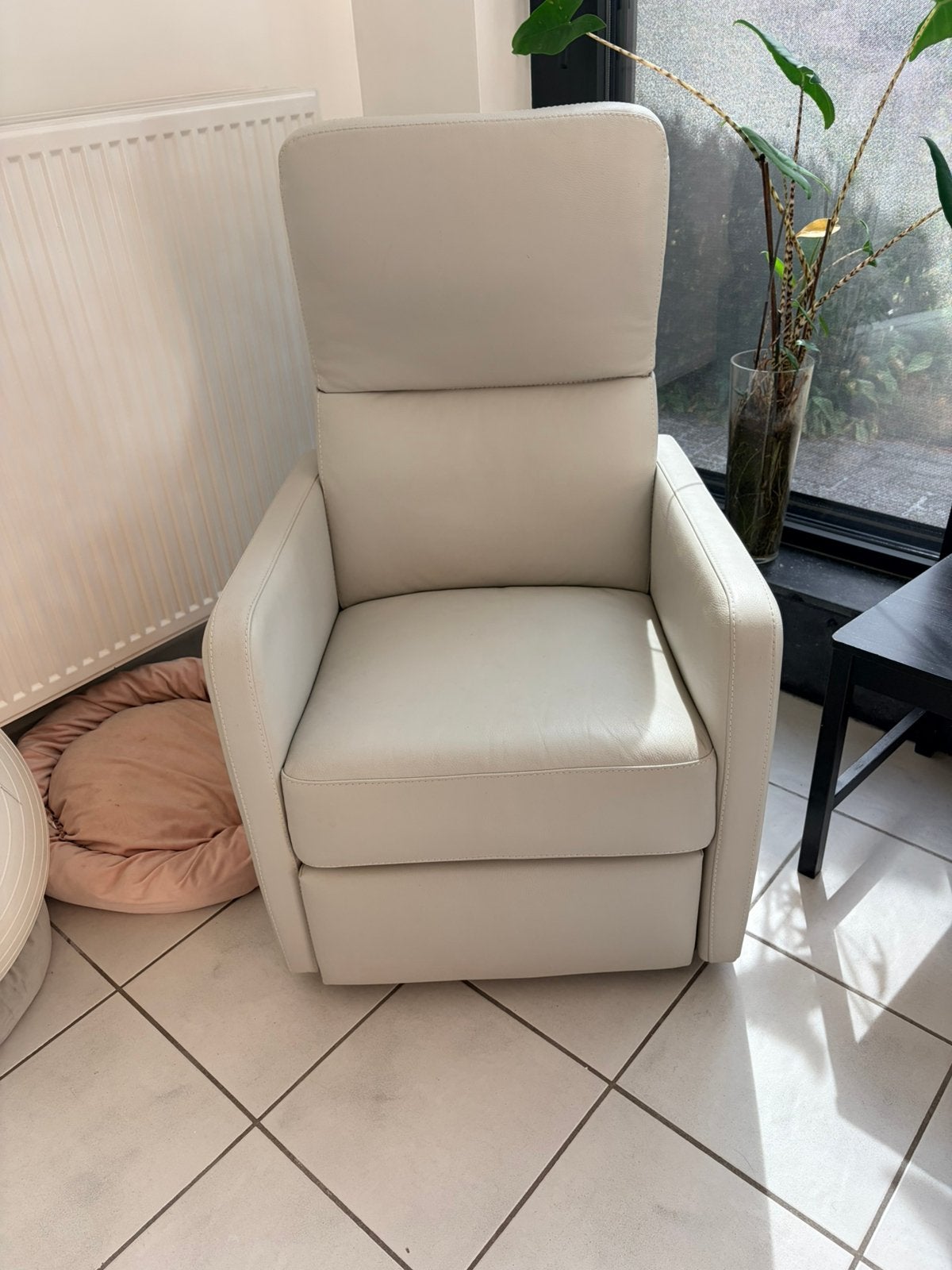 Elektrisch verstelbare fauteuil, Huis en Inrichting, Fauteuils, Ophalen, Gebruikt, Leer
