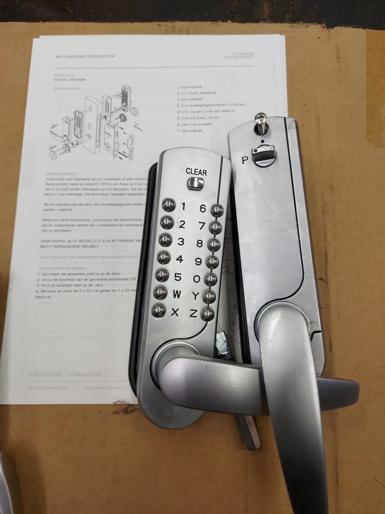 nummerslot /codeslot  3 stuks samen 100€, Ophalen of Verzenden, Zo goed als nieuw, Inox, Overige typen