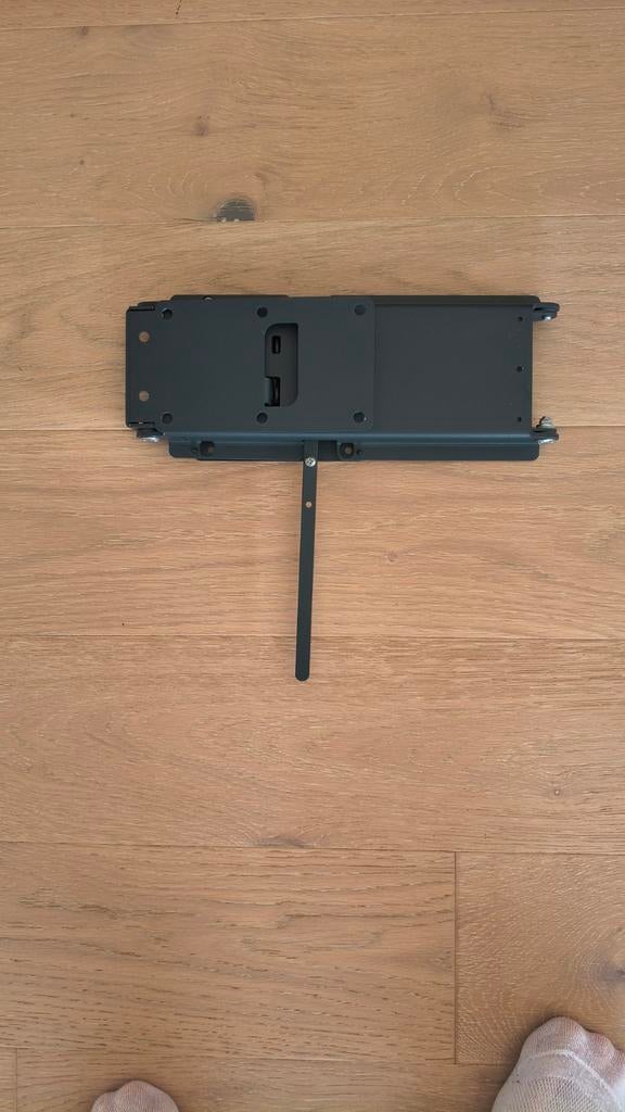 systėme de suspension TV, Enlèvement