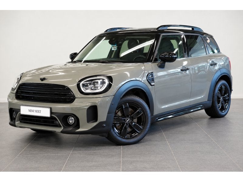 MINI Cooper PANORAMADAK CAMERA LED LICHTVERWARMDE SPORTZETEL, Auto's, 100 kW, 1498 cc, 136 pk, Handgeschakeld