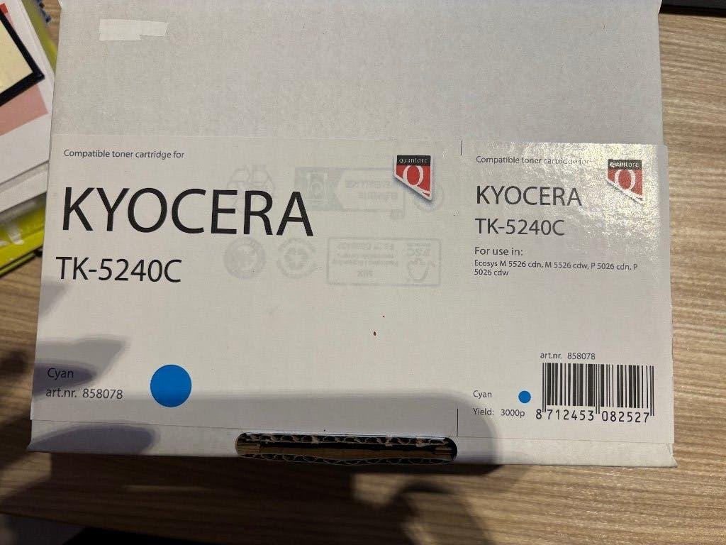 Toner Kyocera TK-5240C Cyan, Computers en Software, Ophalen of Verzenden, Nieuw, Toner, KYOCERA
