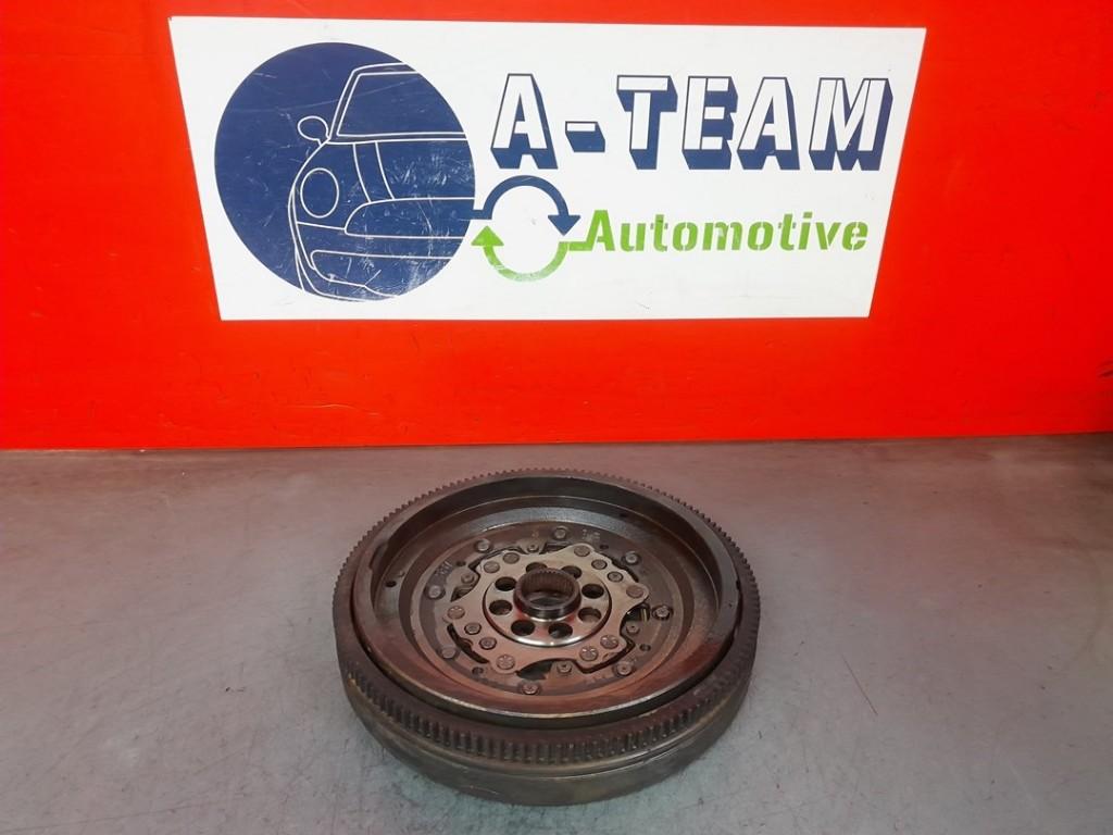 VOLANT BI-MASSE RS 3 Sportback (8VA / 8VF) (07K105266G), Utilisé, Audi