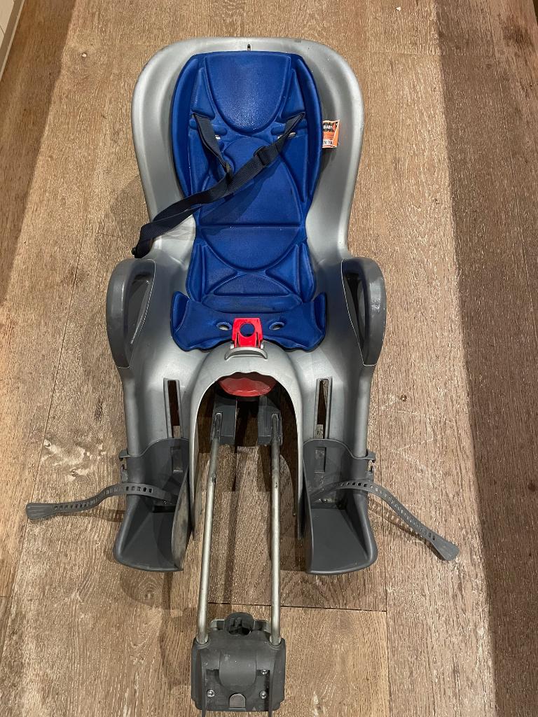 Porte-vélos pour enfant - vive les balades de printemps !, Ophalen, 1 fiets, Gebruikt, Fietsendrager-accessoire