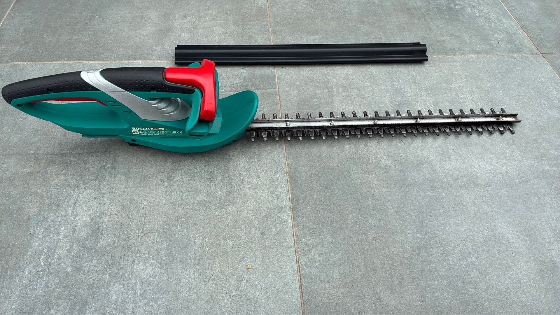 Haagschaar bosch AHS48 LI & kantmaaier Bosch ART23-18 LI, Ophalen, Gebruikt, Accu