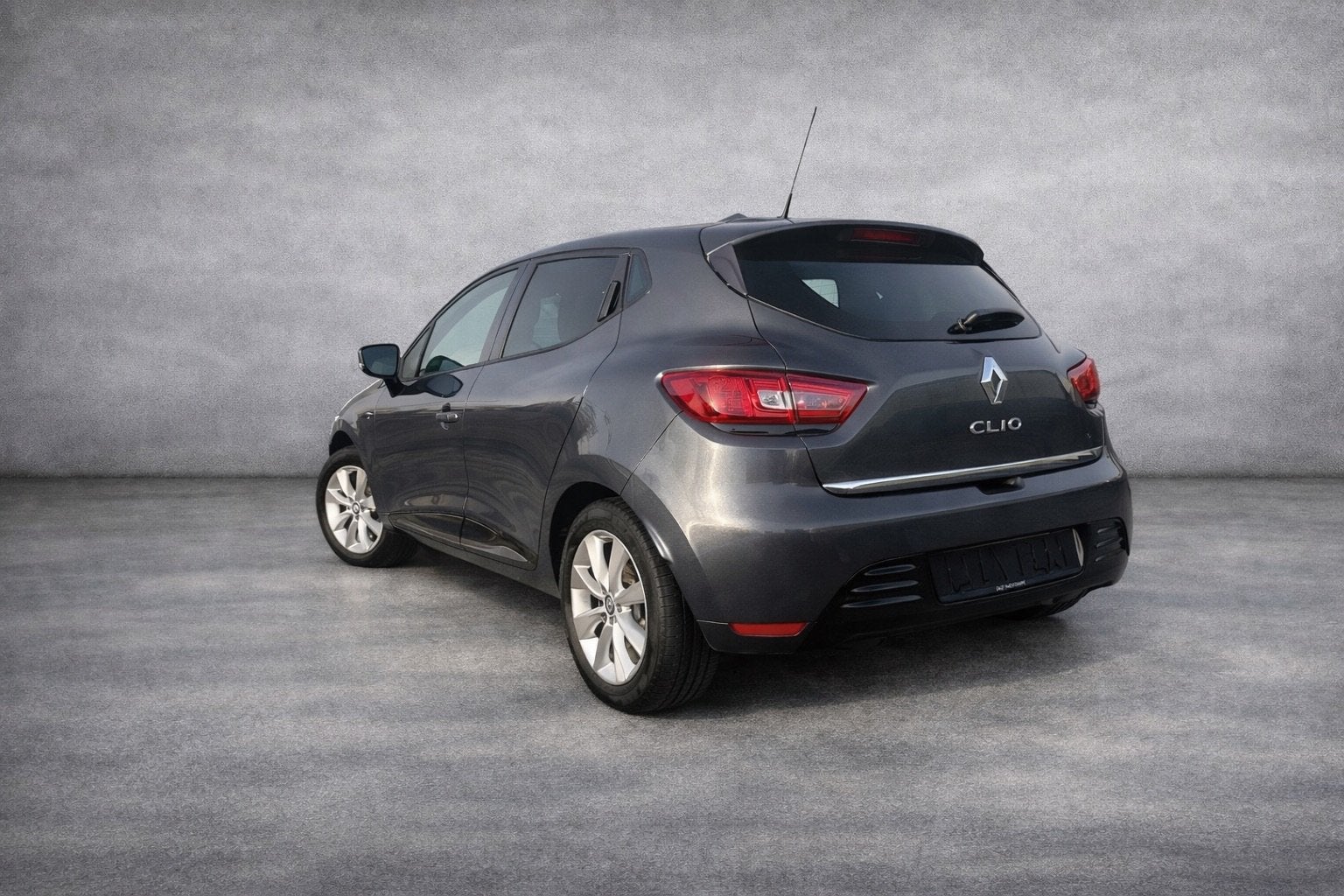 Renault Clio TCe Limited Facelift en excellent état !, Bluetooth, Achat, Euro 6, Entreprise