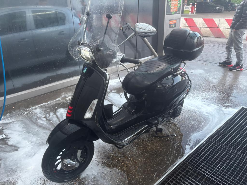 vespa sprint te koop, Vélos & Vélomoteurs, Vélomoteurs & Scooters bridés, Comme neuf, Vespa, Enlèvement ou Envoi