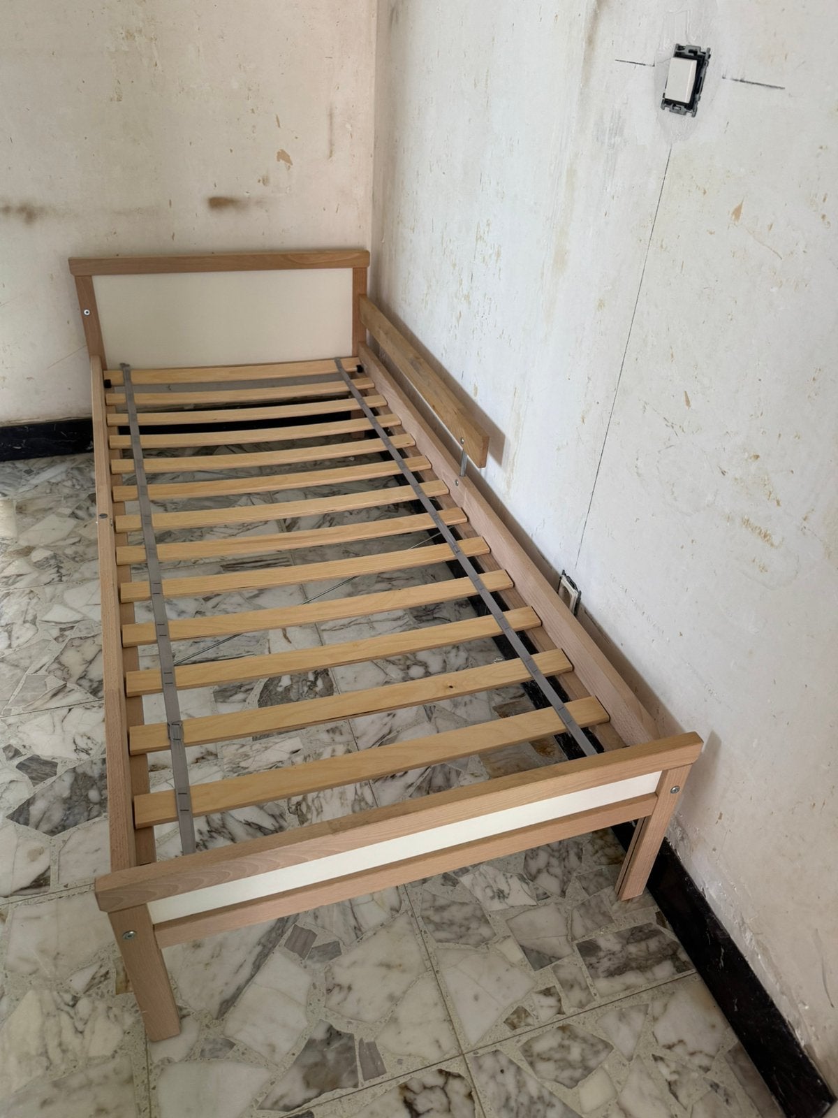Peuterbed 70cm x 160cm, Ophalen, Zo goed als nieuw, Lattenbodem