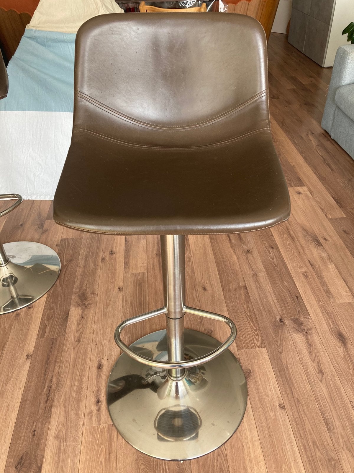 Lot de deux tabourets de bar, Enlèvement, Utilisé, Cuir