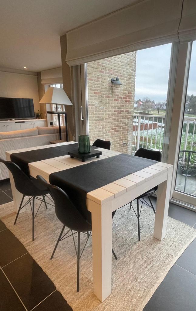 Table à manger en bois Maisons Du Monde 160 x 90, Enlèvement