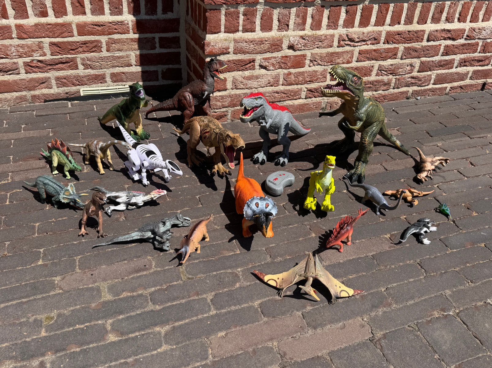 Dino’s, Ophalen, Zo goed als nieuw