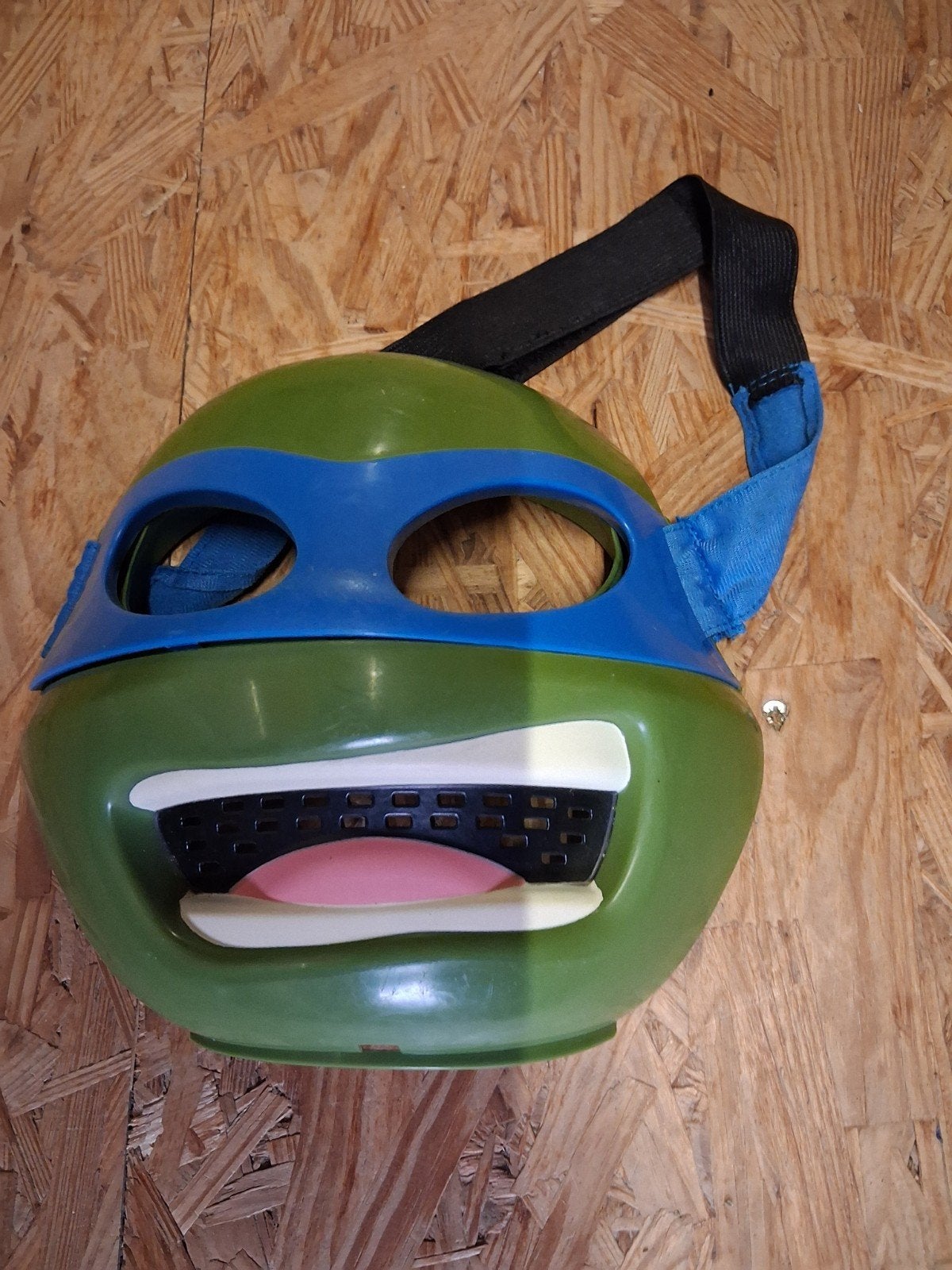 leonardo deluxe masker, Ophalen