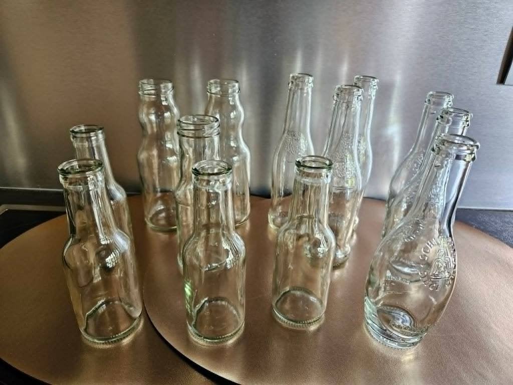 13 petites bouteilles en verre vase décoration table bouquet, Enlèvement ou Envoi, Utilisé, Transparent, Verre
