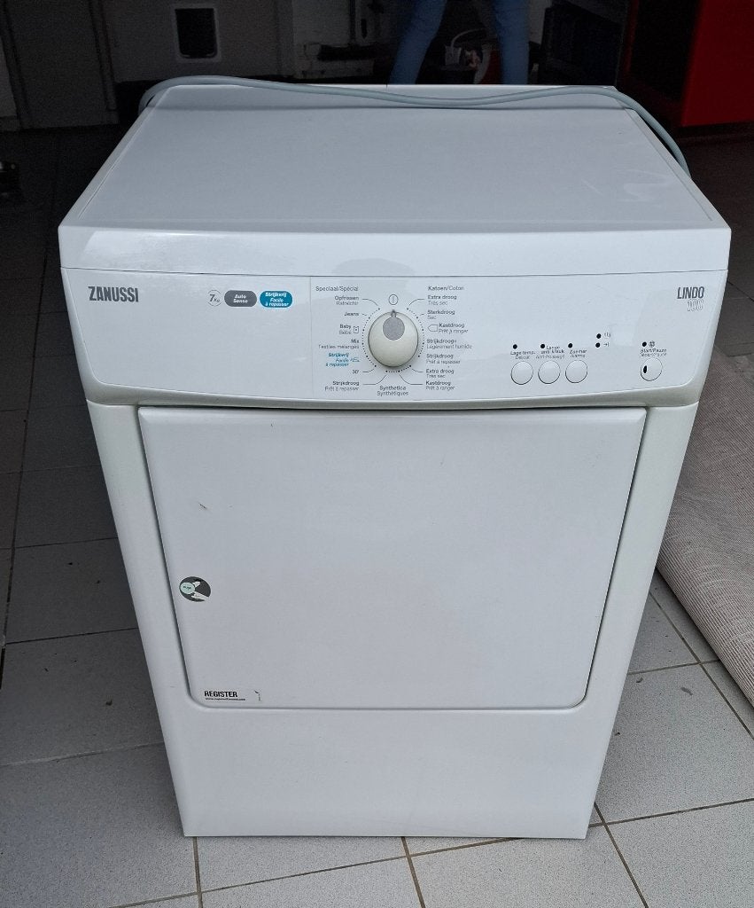 Droogkast Zanussi, Elektronische apparatuur, Ophalen, 6 tot 8 kg, Luchtafvoer, Zo goed als nieuw