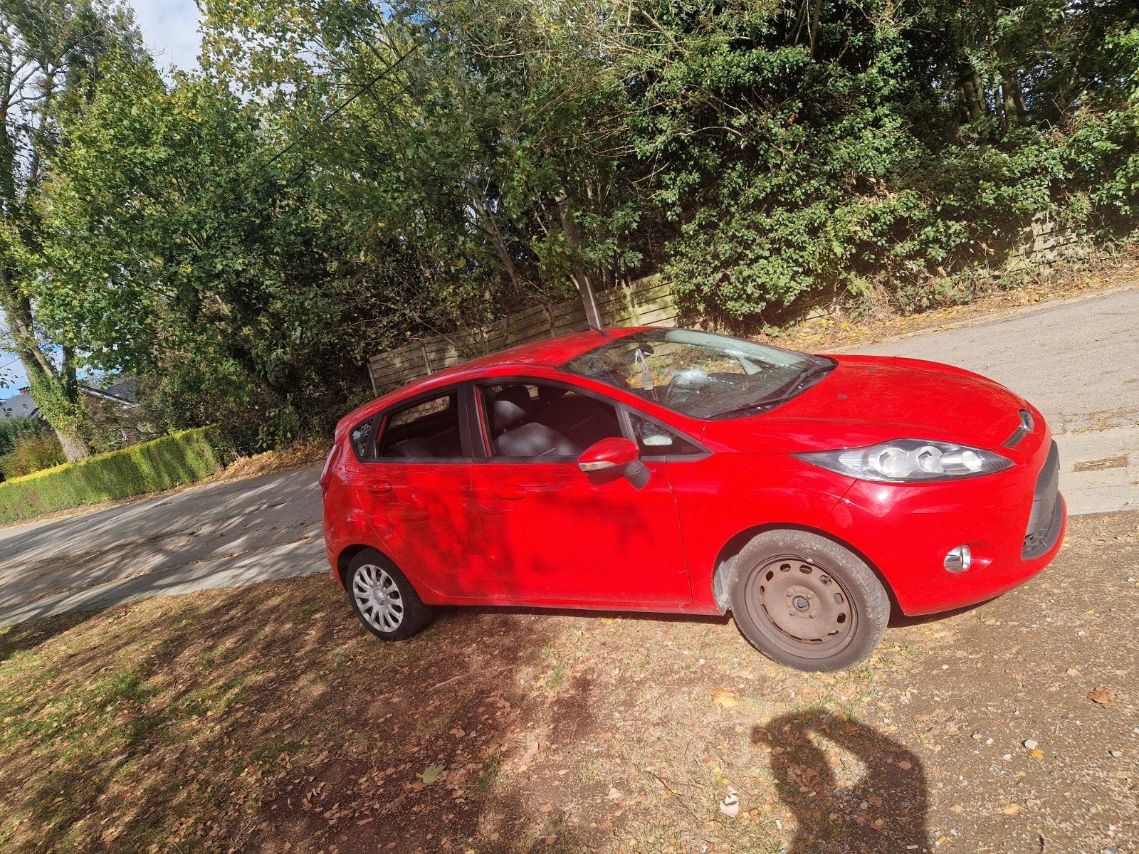 ford fiesta 1,2 essence 2012, Euro 5, Handgeschakeld, 5 deurs, Particulier