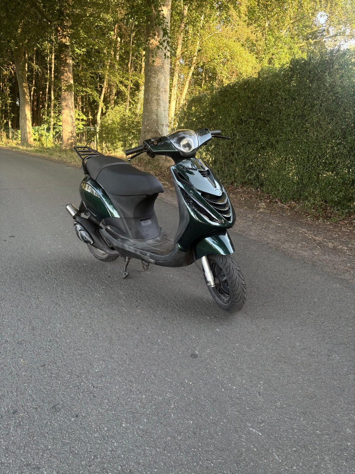 Zip 2T, Fietsen en Brommers, Scooters | Piaggio, Ophalen, Zo goed als nieuw, Elektrisch, Zip