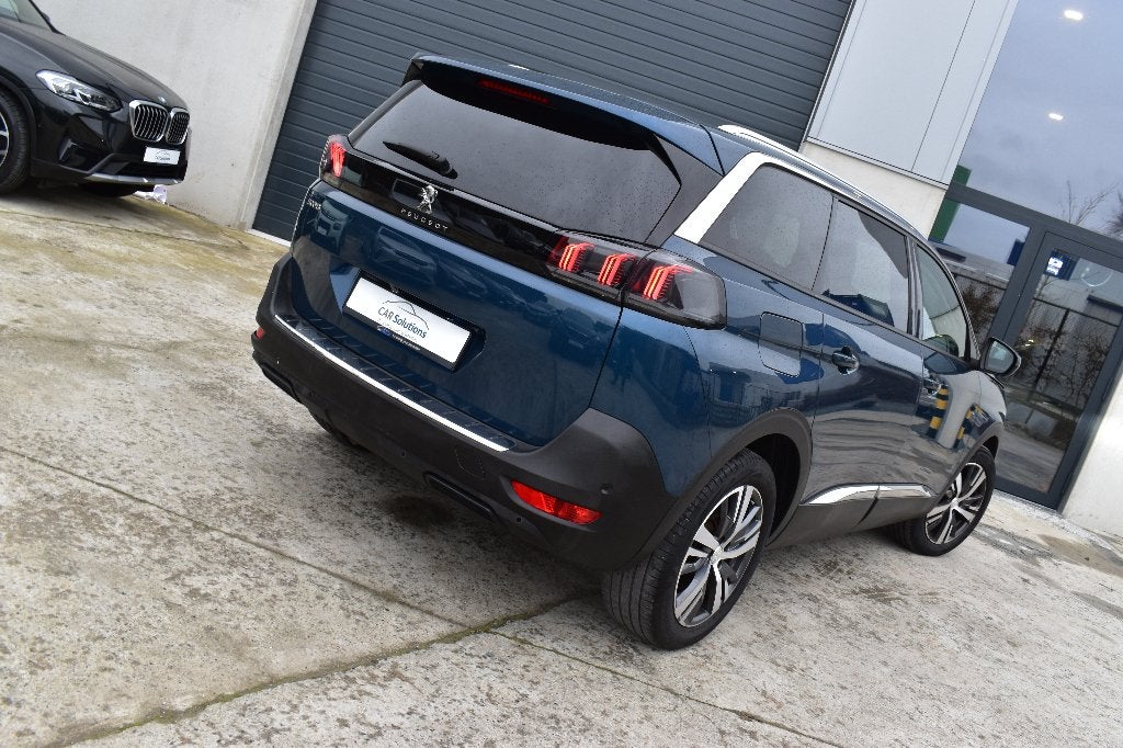 Peugeot 5008 1.2 EAT-8 * 7 zitplaatsen * 1 jaar garantie, Auto's, Dealer onderhouden, 1199 cc, Blauw, 7 zetels