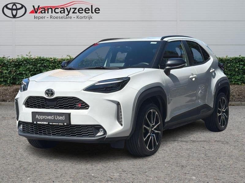 Toyota Yaris Cross GR Sport+cam+gps+sens V+A, Automaat, 116 pk, Hybride Elektrisch/Benzine, SUV of Terreinwagen