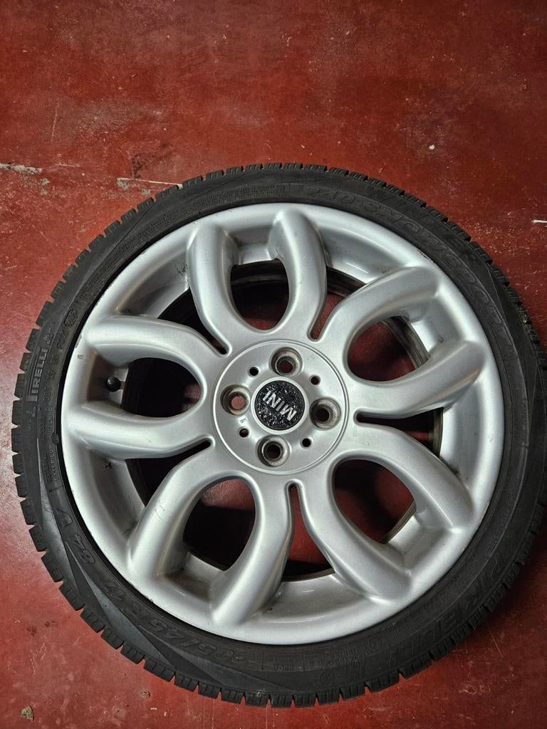 Jantes Mini 17" r50 r53 r53 r56 17 checkmate, Autos : Pièces & Accessoires, Pneus & Jantes, Pneu(s)