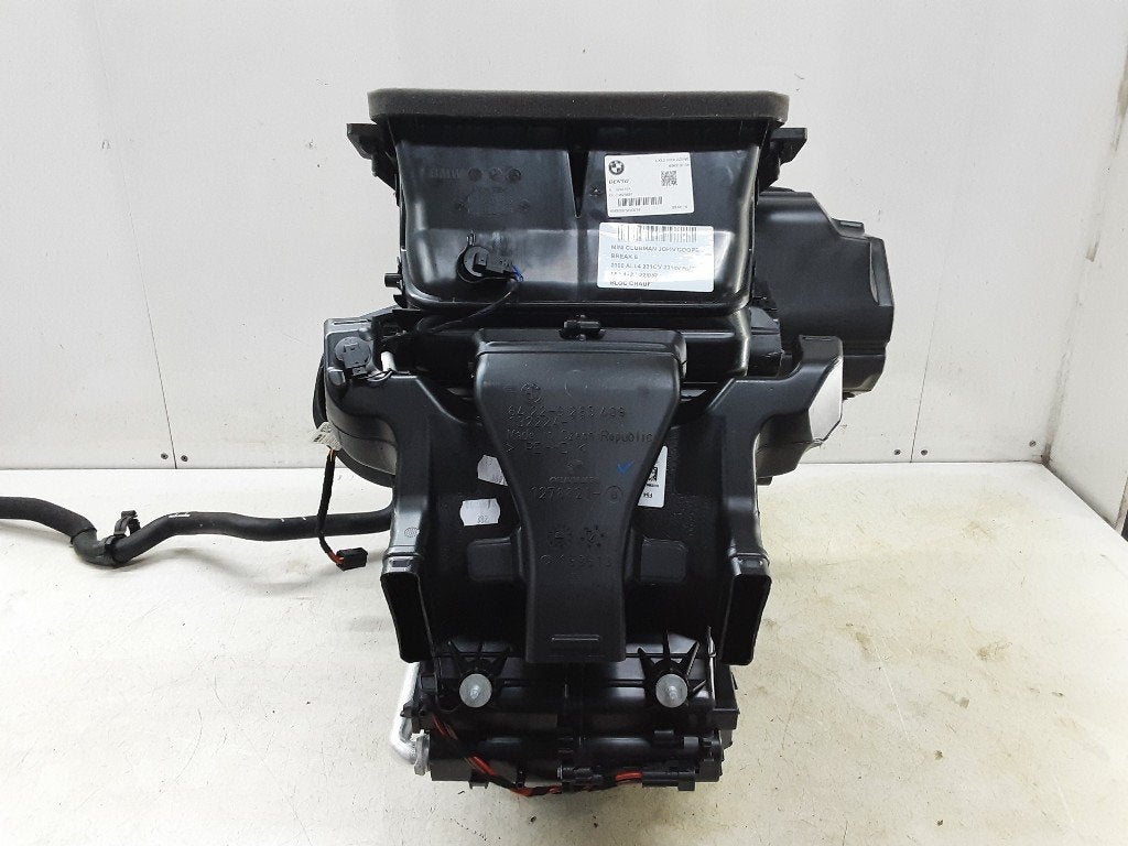KACHELRADIATEUR Mini Clubman (F54) (74625681), Gebruikt, Mini, Petuelring 130
80809  München, DE, Minikundenbetreuung@mini.de