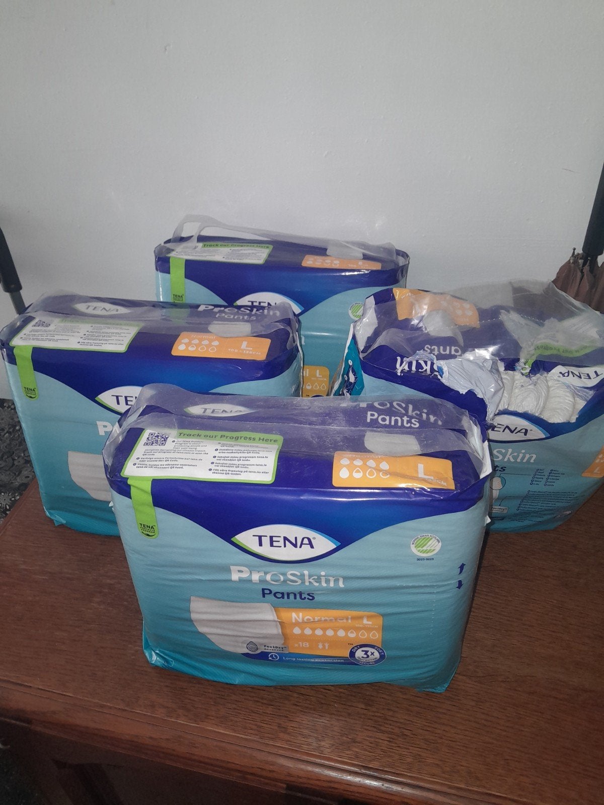 3 sachets protection TENA, Enlèvement