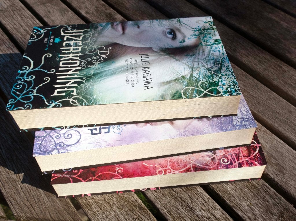The Iron Fey  boekenreeks door Julie Kagawa, Ophalen of Verzenden, Zo goed als nieuw