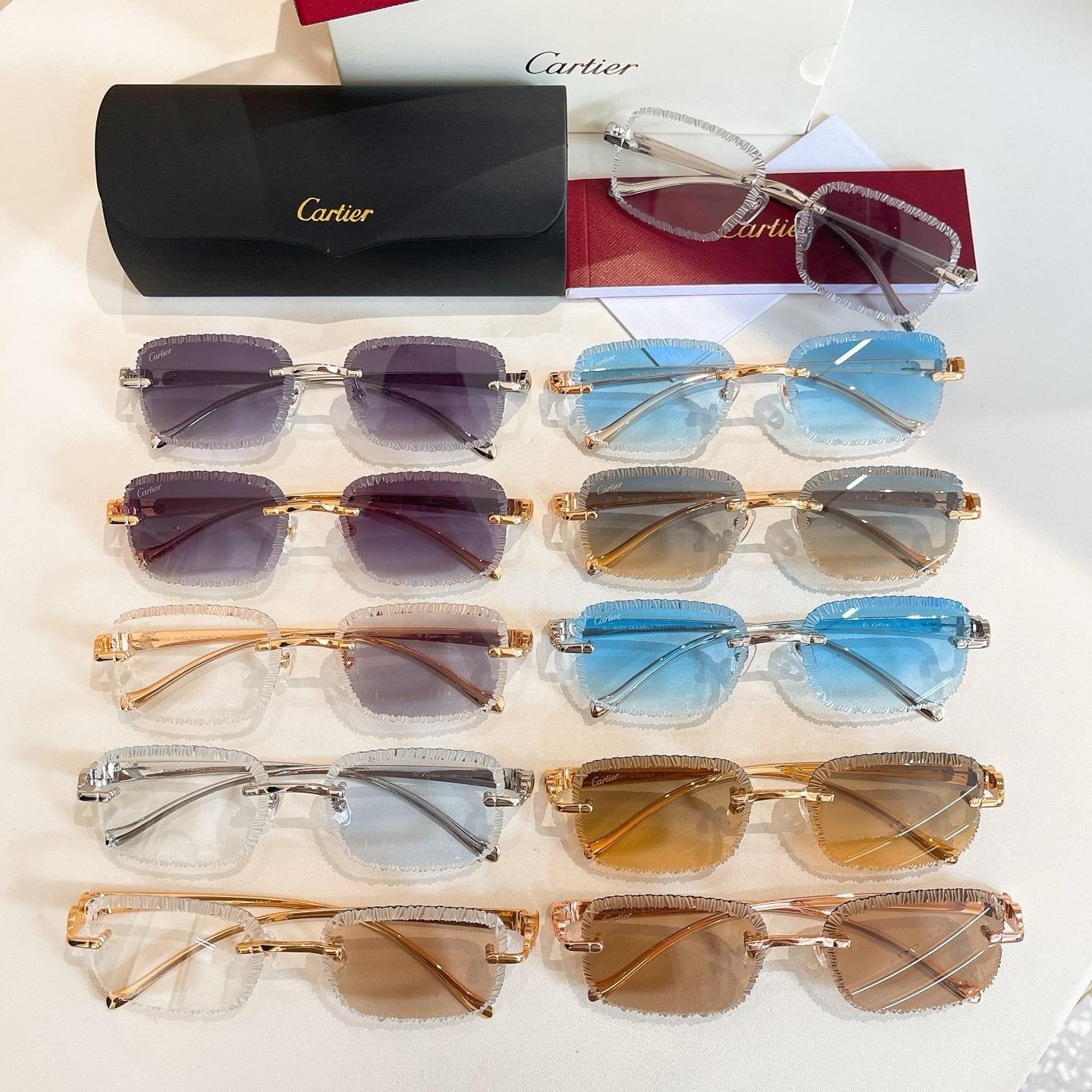 Lunettes Carter Son, Enlèvement, Lunettes