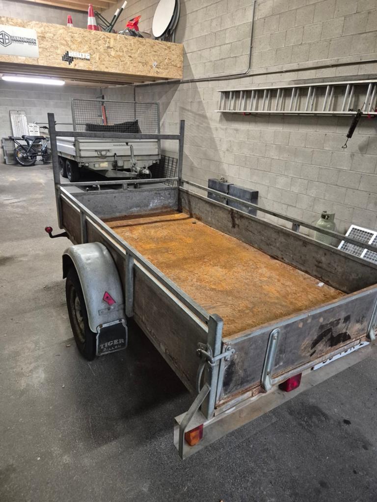 Enkel asser 1350 kg, Auto diversen, Aanhangers en Bagagewagens, Ophalen of Verzenden