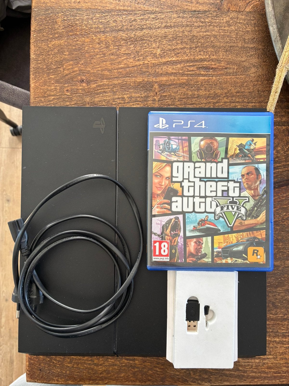 PlayStation 4 sans manette avec adaptateur GTA et Bluetooth, Consoles de jeu & Jeux vidéo, Comme neuf, 1 TB, Sans contrôleur, Enlèvement ou Envoi