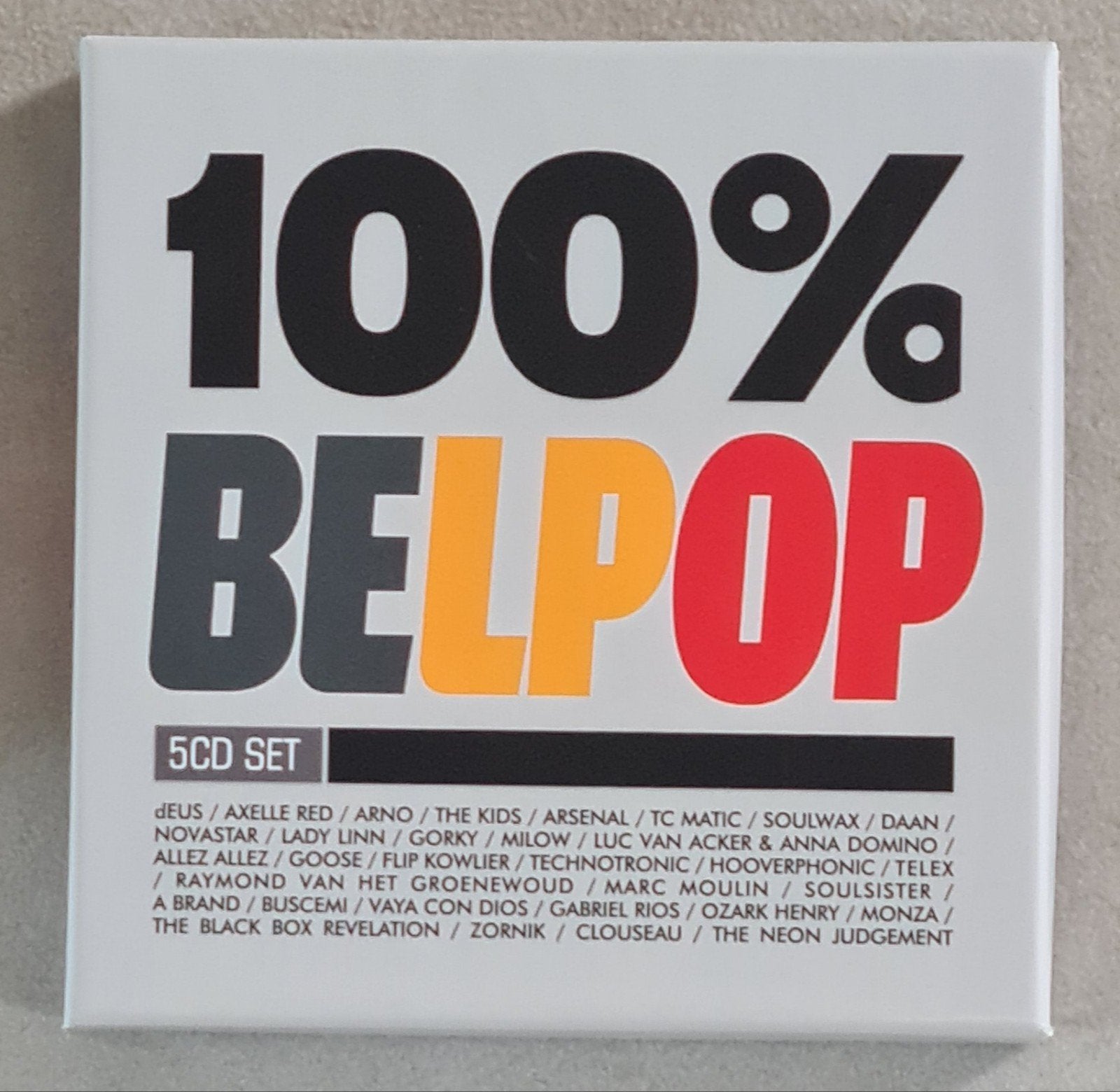 Coffret de 5 CD 100% BELPOP, Enlèvement