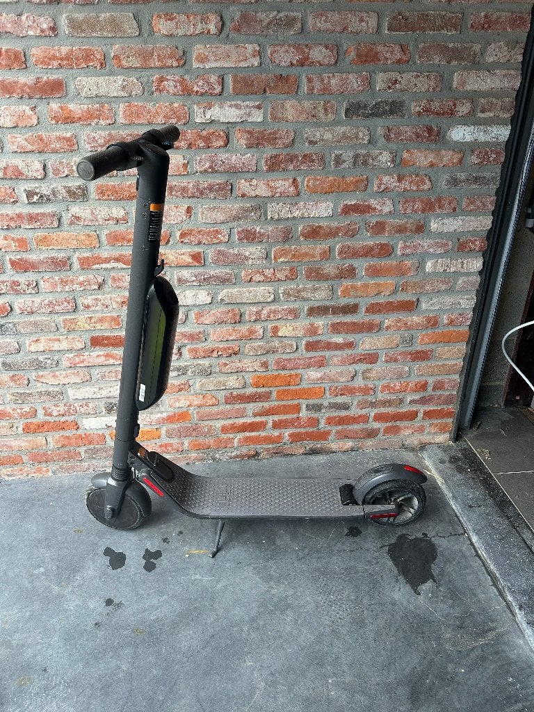 Ninebot scooter segway, Fietsen en Brommers, Ophalen, Gebruikt, Elektrische step (E-scooter), Segway ninebot
